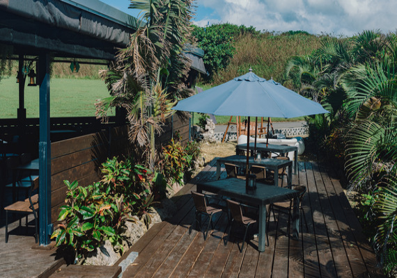 [RuGu Bistro] Terrace seating is perfect on sunny days