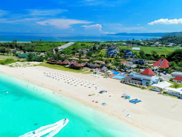 A hotel's view from the sky