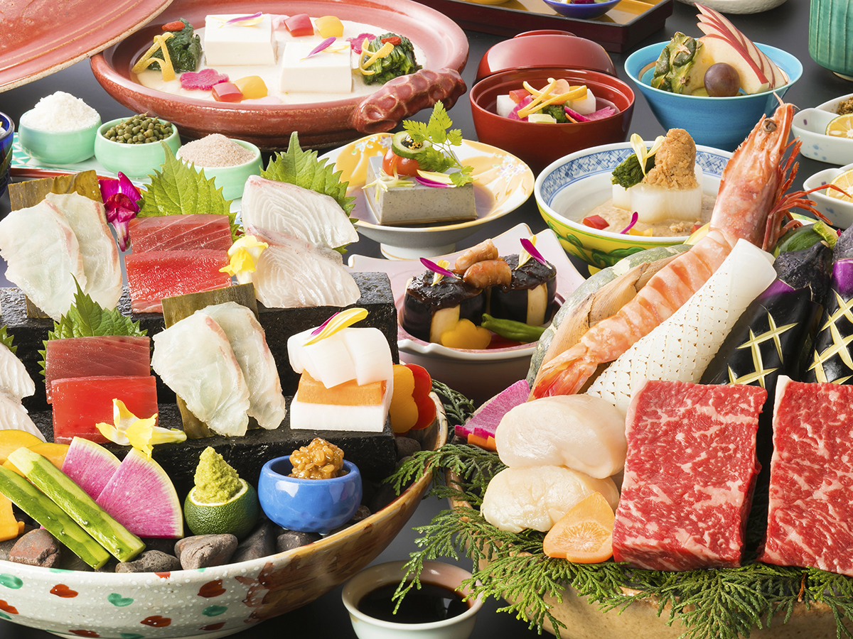 【餐厅用餐－基本会席料理】香川乡土料理与招牌料理＜宝乐烧＞，五感共飨“赞岐滋味”