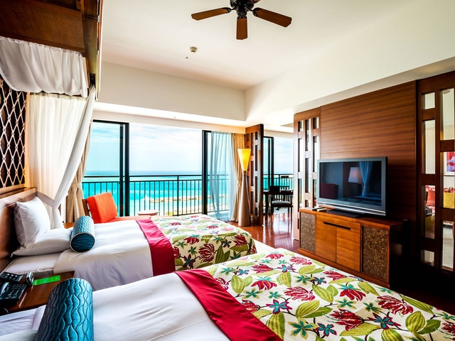 【早割28】選べる夕朝食付｜ロイヤルオーシャンスイートで過ごす島時間／専用ラウンジ＆ミニバーフリー