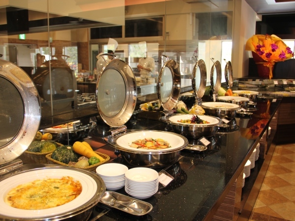 種類豊富な「暖琉満菜」ディナーブッフェ 種類豊富な「暖琉満菜」ディナーブッフェ