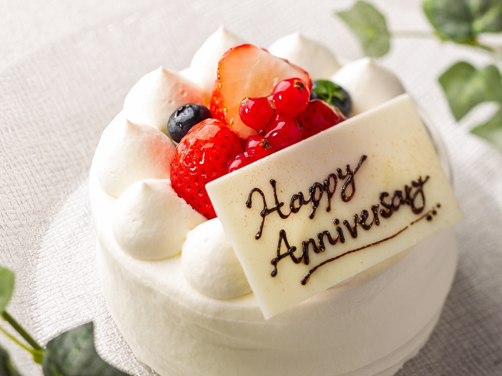 【Happy Anniversary】大切な記念日に贈る☆特製ケーキとミニブーケでサプライズ☆