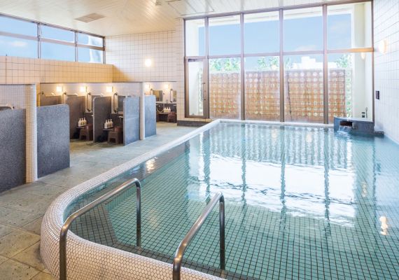 【大浴場】超軟水の湯は温泉のように柔らかく、お肌に優しい 【大浴場】超軟水の湯は温泉のように柔らかく、お肌に優しい