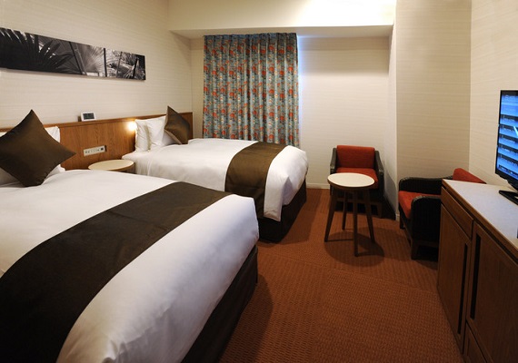 Enjoy your pleasnt Okinawa travel in this cozy and spacious twin room.