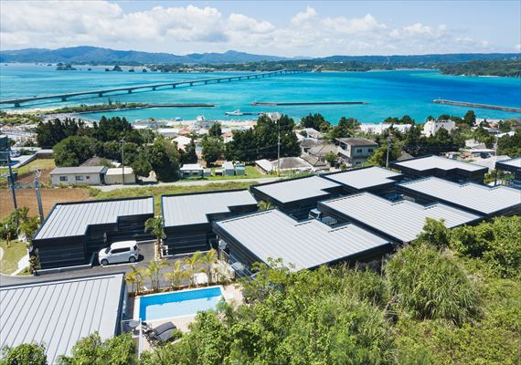 屋外共有プール