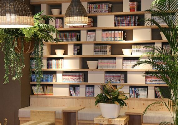 排列漫画1000册的书籍程序库 排列漫画1000册的书籍程序库