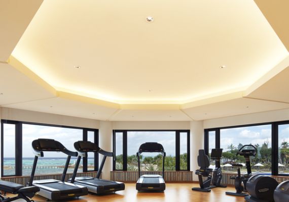 "Sheraton fitness" (gym) / free for hotel guests 24 hours