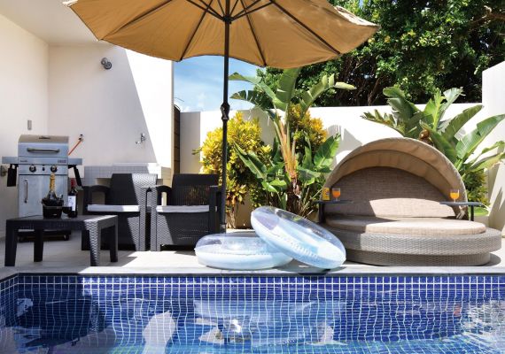 Royal Suite Villa - Poolside BBQ -