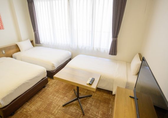 Triple Room (twin bed + extra bed)【Non-smoking】