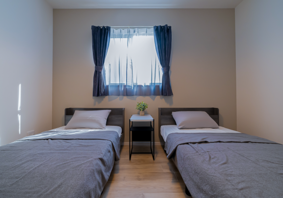 Comfortable Western-Style Bedrooms