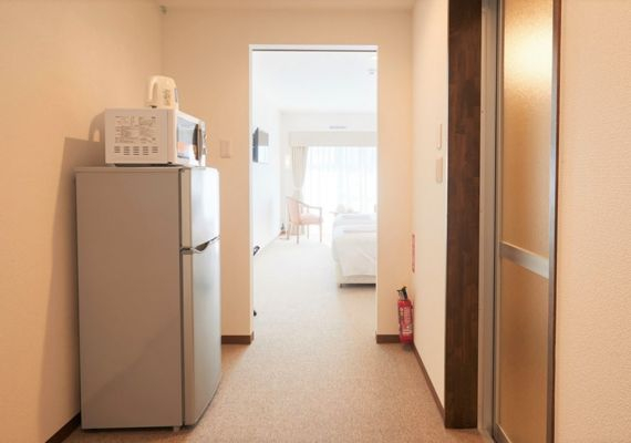 【ホテルタイプ】ツインルーム★TV・冷蔵庫・電子レンジ・電気ケトル・冷暖房・ドライヤー完備