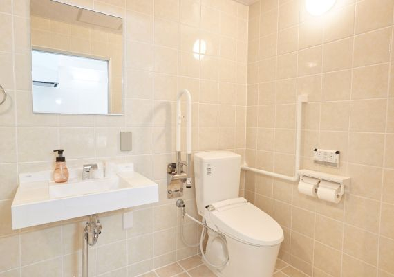 【コンドミニアムタイプ】ダブルルーム（バリアフリー対応）★シャワー・温水洗浄便座付トイレ