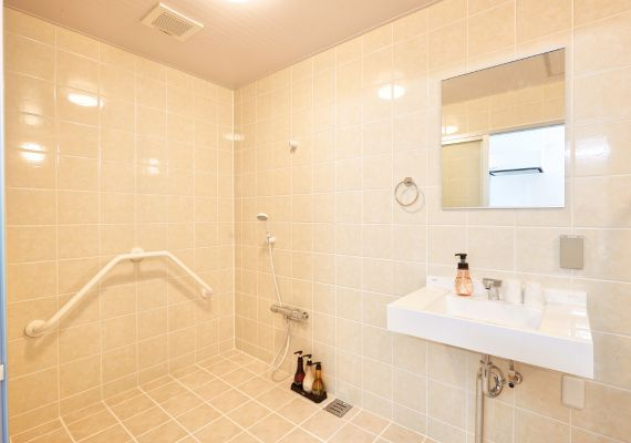 【コンドミニアムタイプ】ダブルルーム（バリアフリー対応）★手すり完備で安心してご利用いただけます。