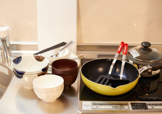 【コンドミニアムタイプ】共通設備★フライパン・鍋などの調理器具完備 ！