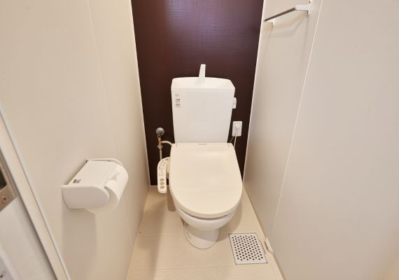 【コンドミニアムタイプ】共通設備★独立トイレ　温水洗浄便座で快適