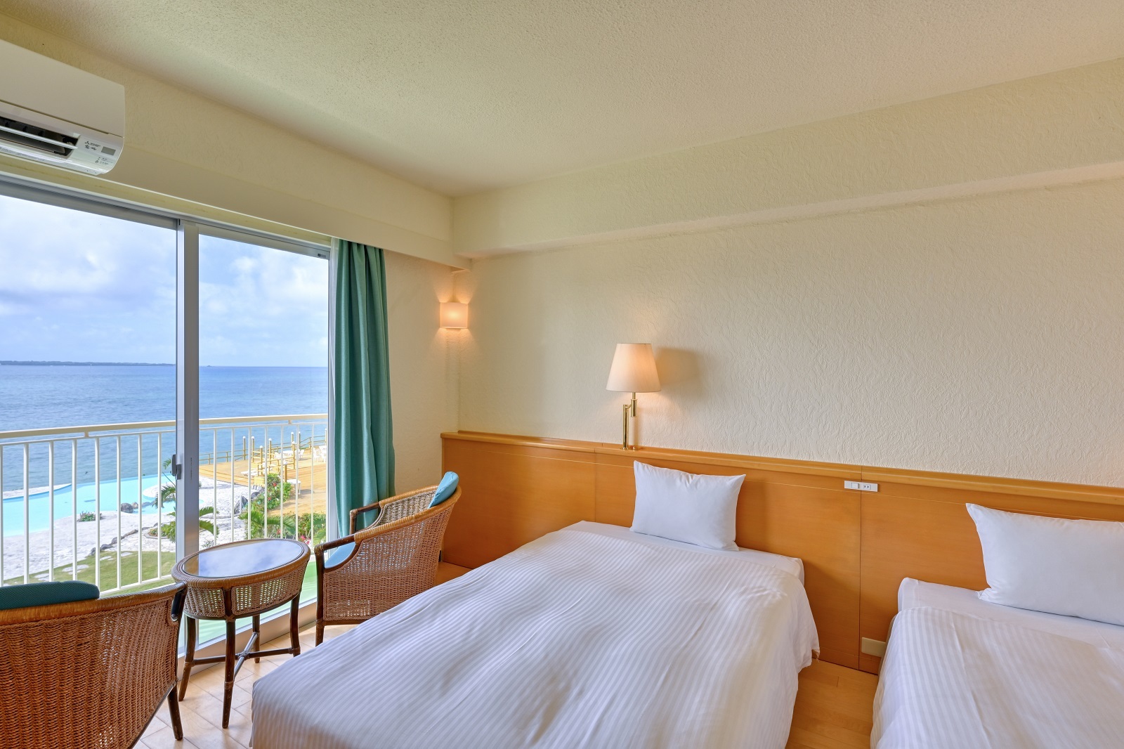 [Main Building] Standard Room Ocean View (24 ㎡)【Non-smoking】