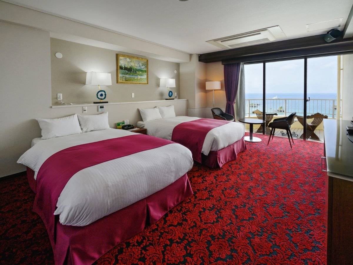 スーペリアルーム（レッド）：定員2名