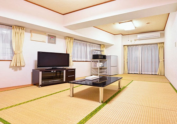 2 Japanese style rooms(no kitchen)/Popular among group trips and families.