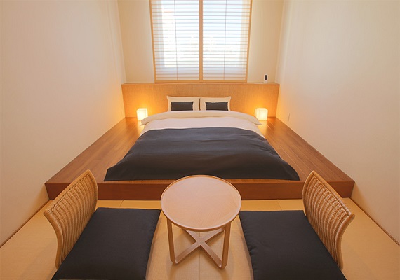 Japanese-style double room (the front)