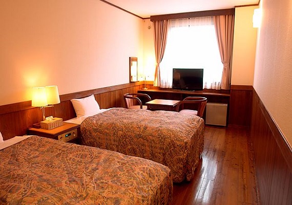 Area: 21m² (12 tatami mats)
Bed size: 120 x 200 cm
Number of rooms: 5 rooms in total (1st and 2nd floors)

