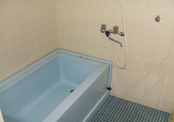 Bath with bathtub