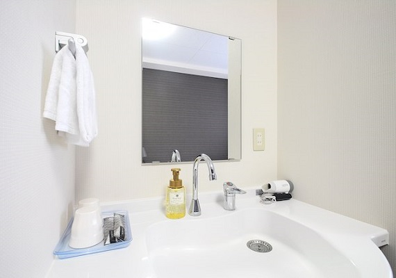 【Twin room】Large washstand is available. 