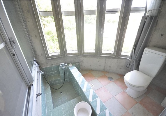 Solar BATH ROOM (image)
※There is a curtain in the case you dislike the concept