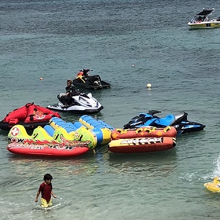 【OTS限定贈品！】在海中道路中享受水上活動和BBQ的樂趣♪