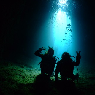 Introductory Diving with bait& Blue Cave  Easy to go by boat♪