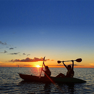 1位起即可预约！夕阳＆红树林独木舟 于交通便利的中部举行