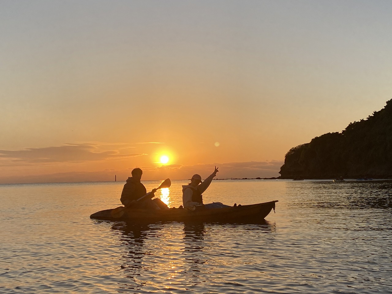  在交通便利的中部地區，來個獨特的夕陽獨木舟之旅吧♪小孩一人免費【家庭優惠方案】