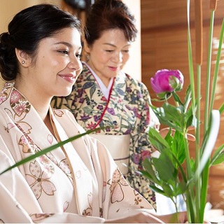 Flower arrangement experience with simple kimono in Okinawa