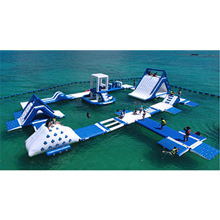 【Summer limited plan】First time on Kise Beach! !  The Floating Water Park: Aqua Park ♪ 