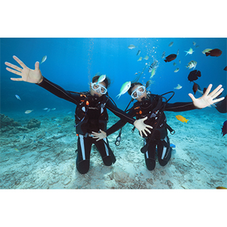 Safe tour even for beginners. Dive Experience in Okinawa!