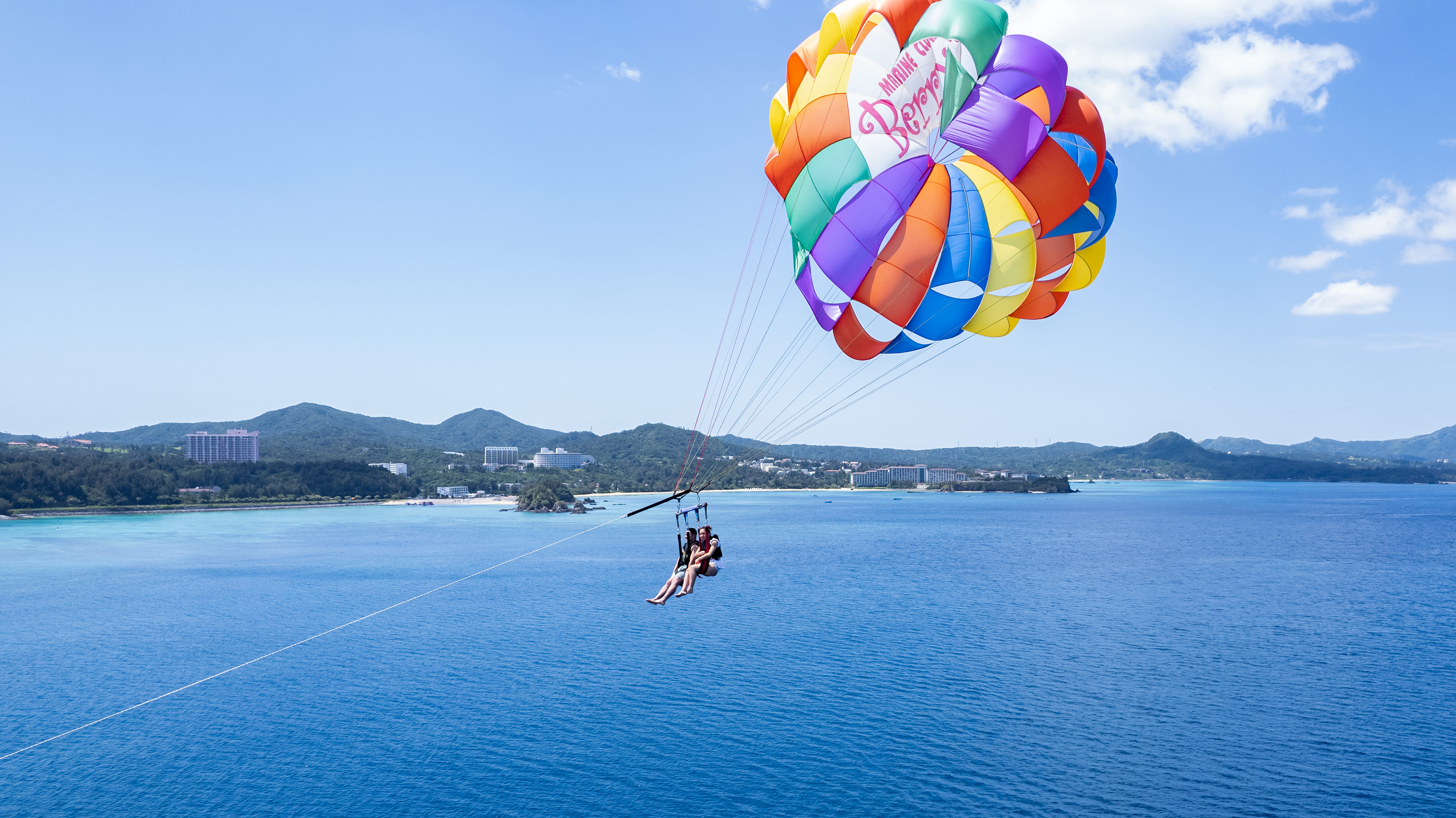 ＜沖縄・本部、瀬底島＞選べるフォトツアー＊ドローンを組み合わせたりそれぞれのシチェーションで！オプションでサップやパラセーリングなども！