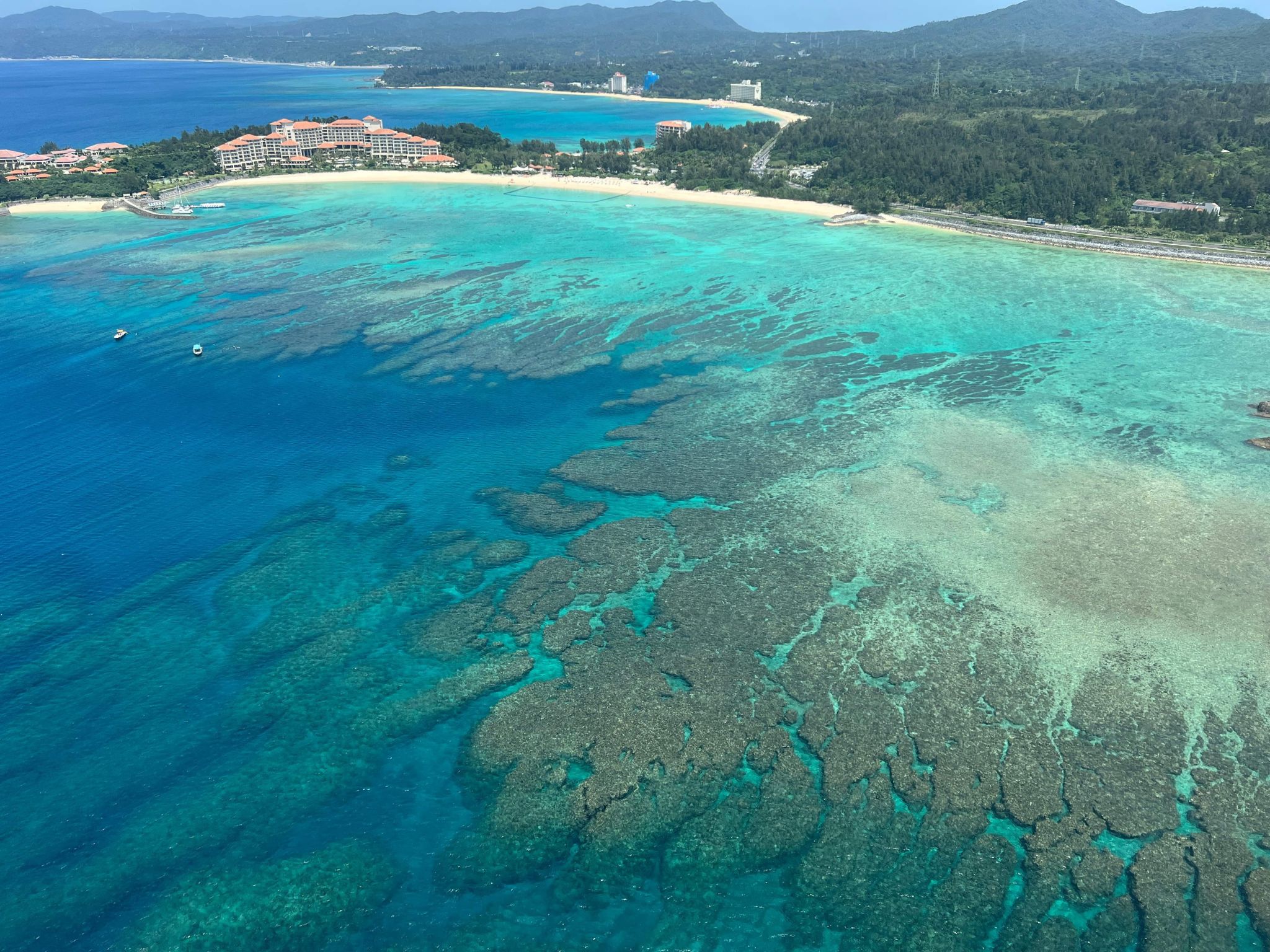 A. ヘリコプター体験コース