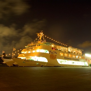 モビーディック号ディナークルーズ（3Fオープンデッキ　BBQビュッフェ）