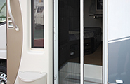 Entrance screen door